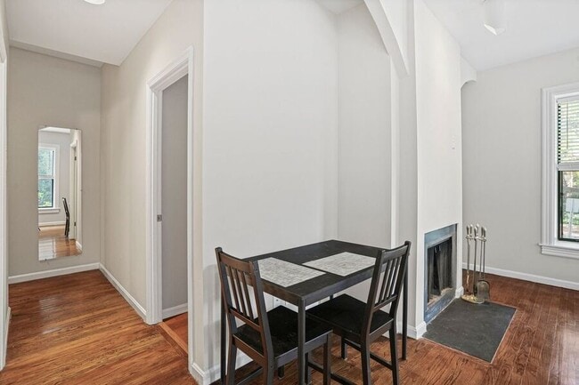 Photo - 2101 N St NW