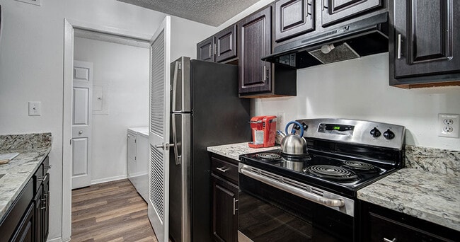 Eagles Point at Tampa Palms Apartments