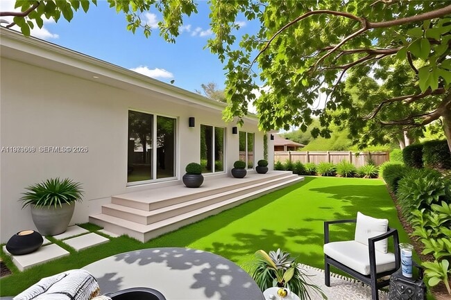 Photo - 2251 SW 20th St