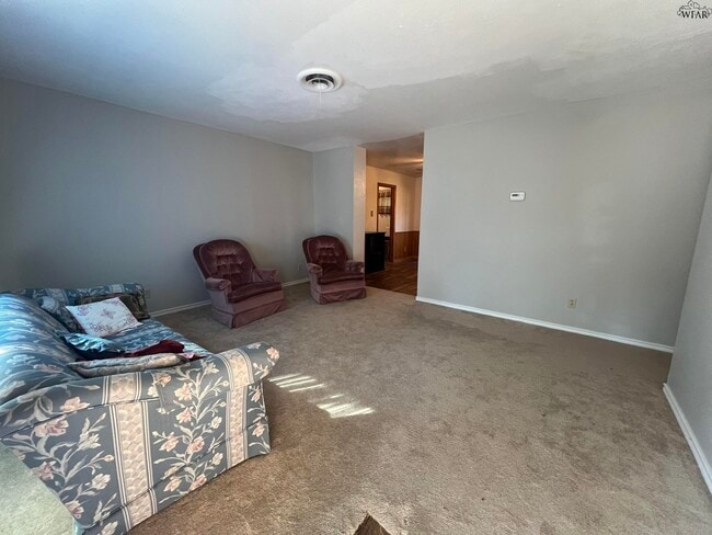 Photo - 704 W Rebecca Ave