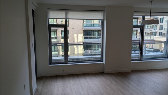 Photo - 755 Harbourside Dr Unit 303