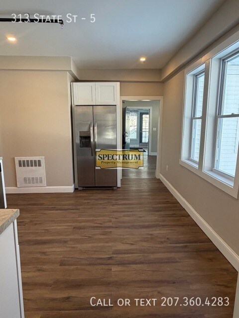 Photo - 313 State St Unit 5