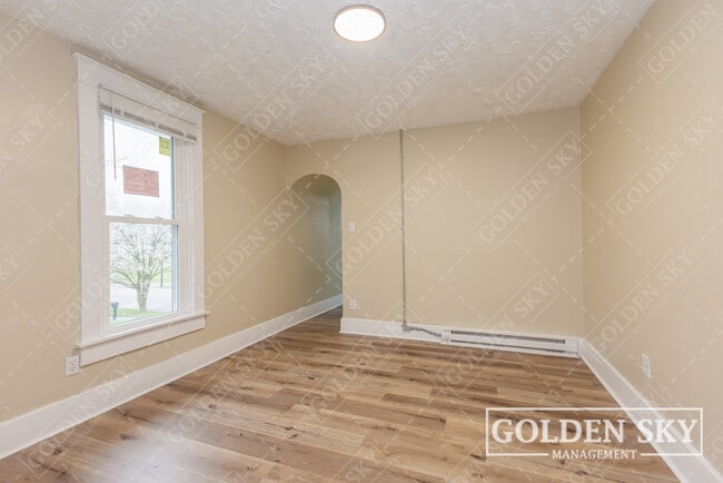 Photo - 219 E Willard St Unit 3