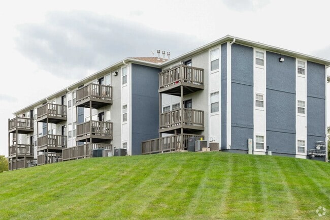 Building Photo - Life at Highland Village Rental