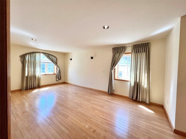 Photo - 64-8 Cloverdale Blvd Apartment Unit 1Fl+B