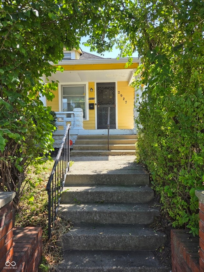 Photo - 2927 Winthrop Ave