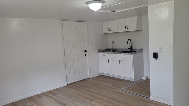 Building Photo - 92 Fillmore Ave Rental