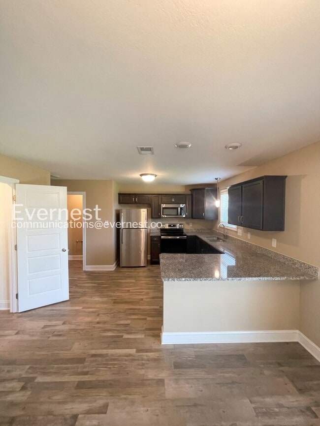 Photo - 311 Dugger Dr