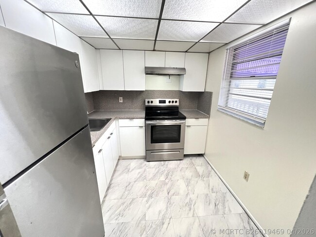 Building Photo - 15600 NW 7th Ave Unit 516