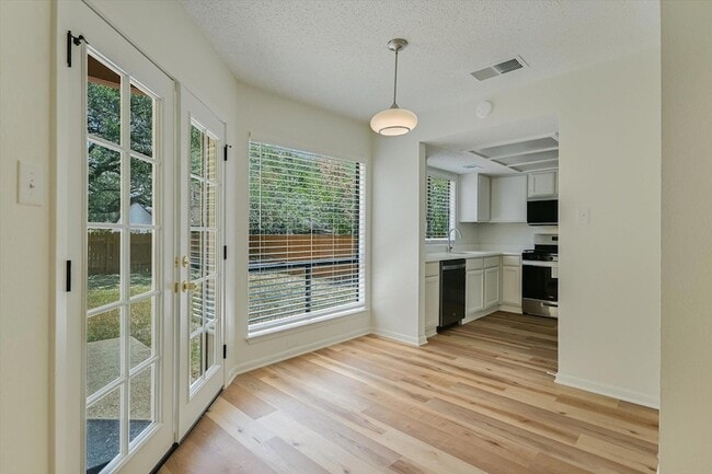 Photo - 6103 Hill Forest Dr Unit B