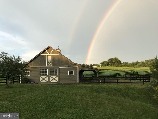 Photo - 15642 Old Waterford Rd