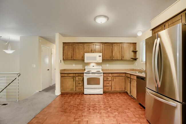Photo - 104 East St
