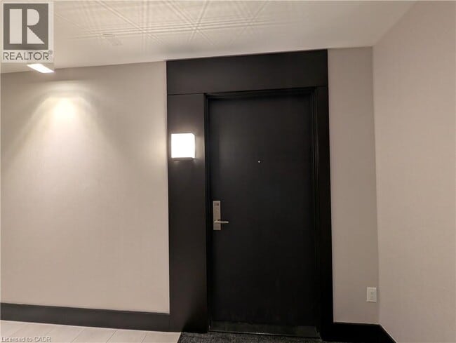 Photo - 55 Duke St W Unit 2106