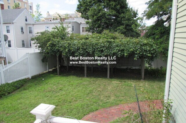 Photo - 13 Pleasant St Unit 1R