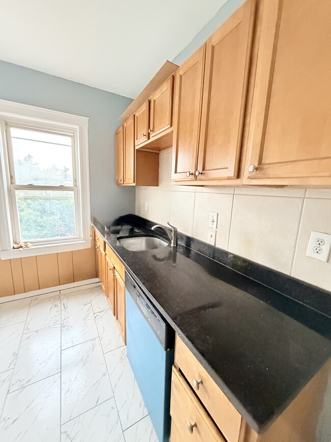 Photo - 7 Crowell St