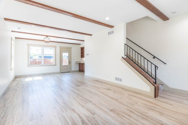 Photo - 261 Gay St Unidad B