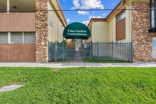 Photo - 7714 Renwick Dr Unit 23