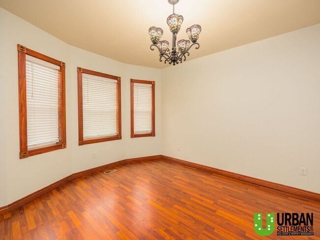 Photo - 1511 W Gardner Ave