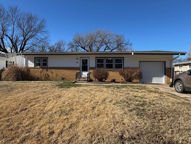 Building Photo - 1433 N Kokomo Ave