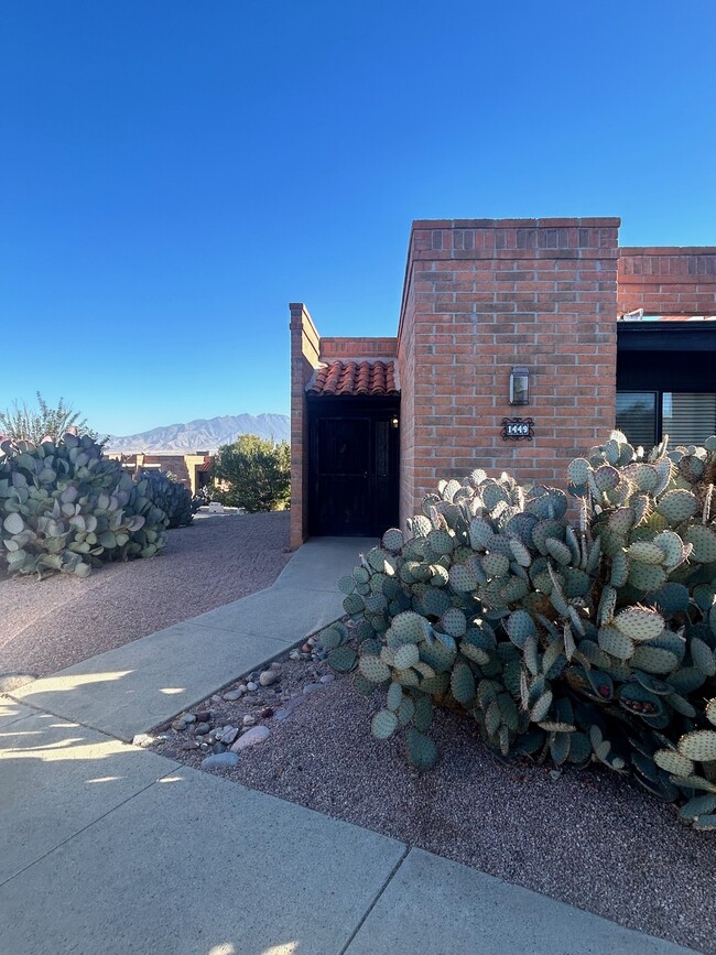 Photo - 1449 W Desert Hills Dr Townhome