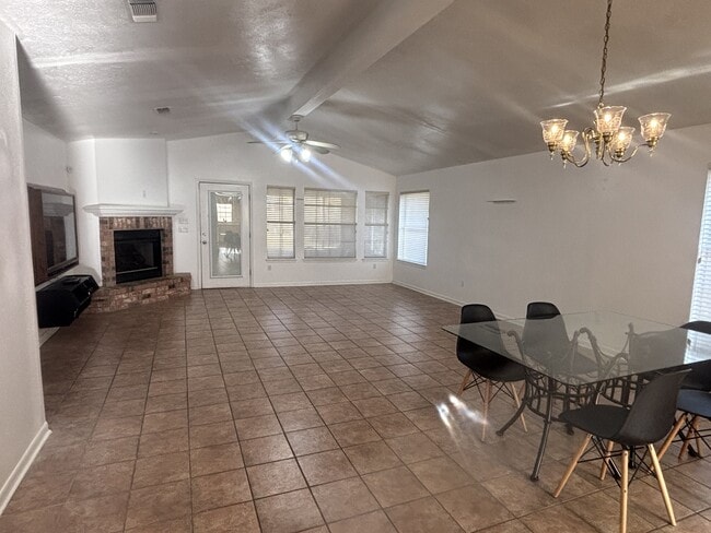 Photo - 1009 Augusta Dr