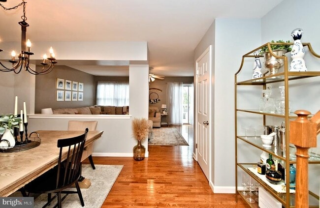 Photo - 4530 Louise St Claire Dr