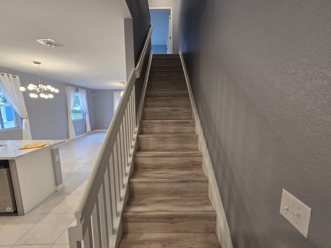 Photo - 140 Bandol St