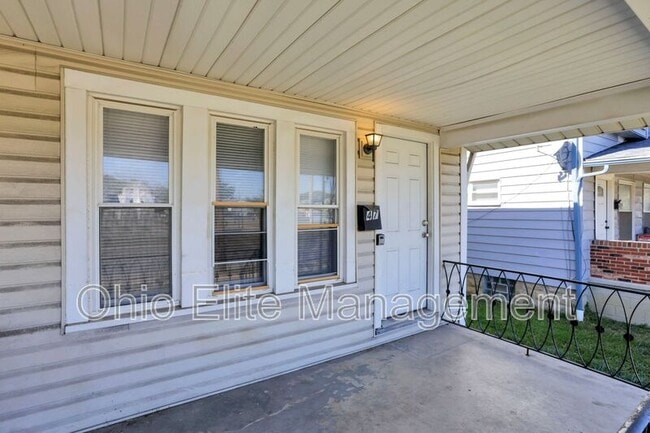 Photo - 47 N Hague Ave