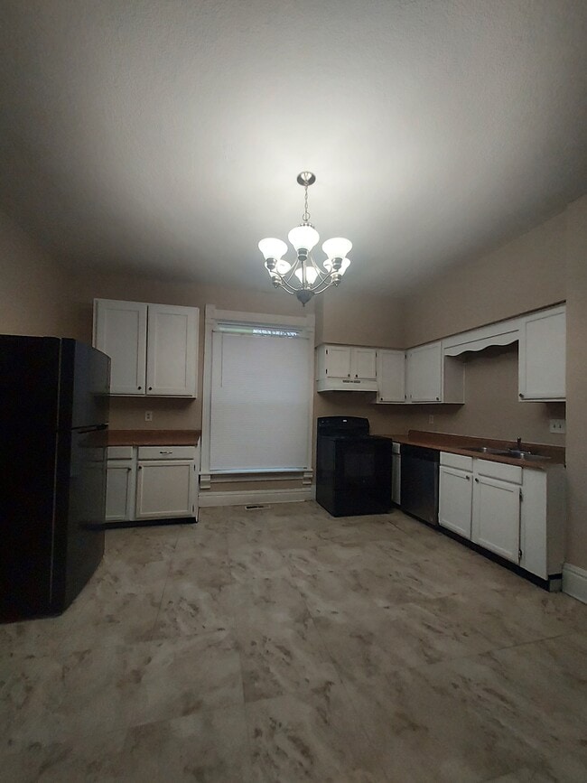 Building Photo - 512 Kibler Ave