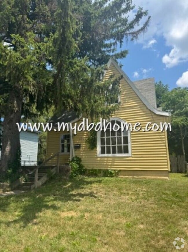 Building Photo - 3029 Warsaw St Rental