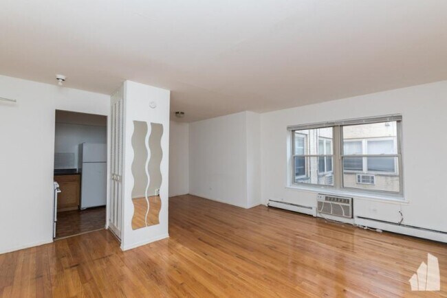 Photo - 1 bedroom in Chicago IL 60626 Unit 473
