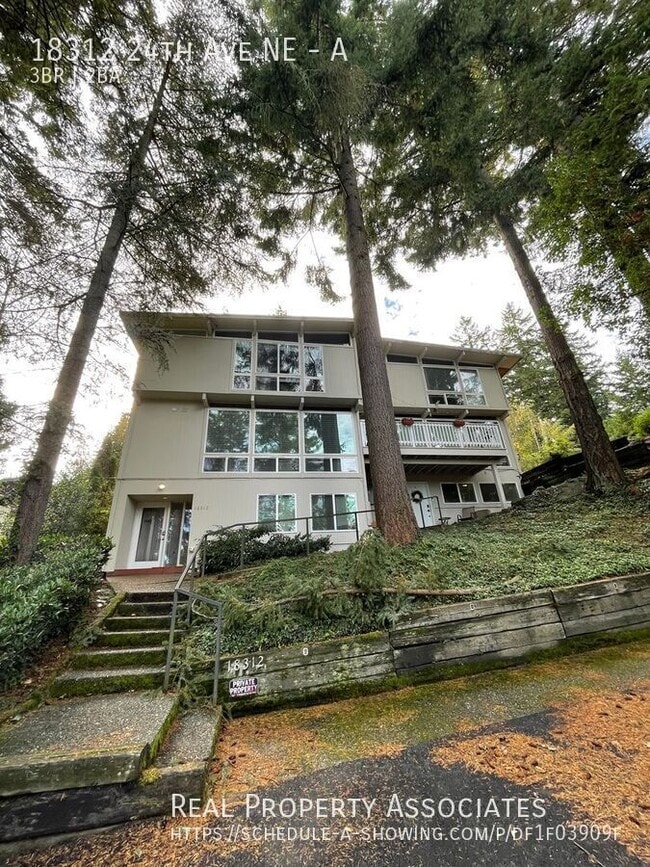 Building Photo - 18312 24th Ave NE Unit A