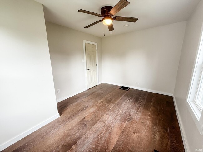 Photo - 1924 N Indiana Ave