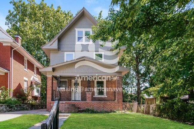 Photo - 303 Cypress Ave