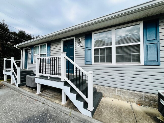 Laurel Brook Community