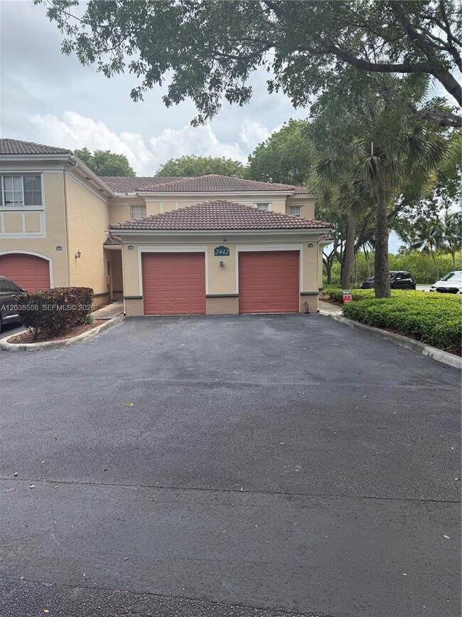 Photo - 2442 Centergate Dr