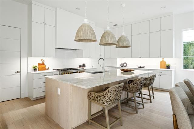 Photo - 7526 Kenwell St