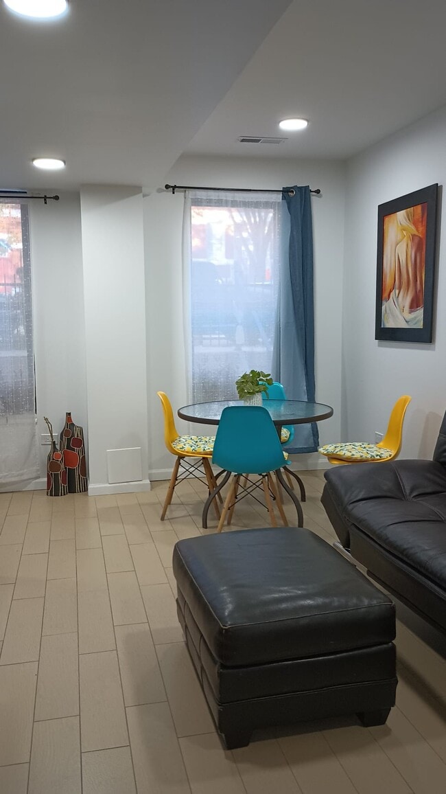 Photo - 1529 W Cullerton St Unit 1