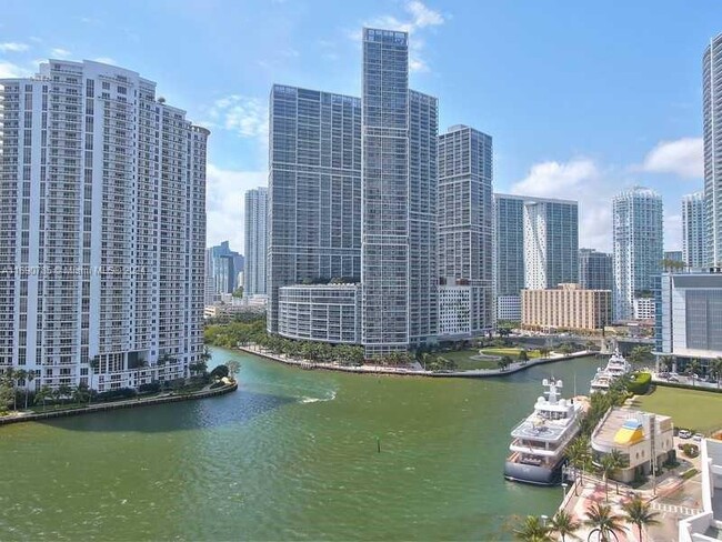 Photo - 335 S Biscayne Blvd Apartment Unit 1507