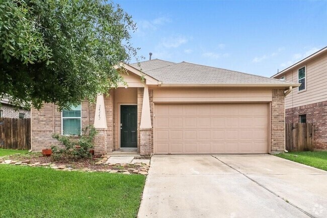 Building Photo - 24642 Sandusky Dr Rental