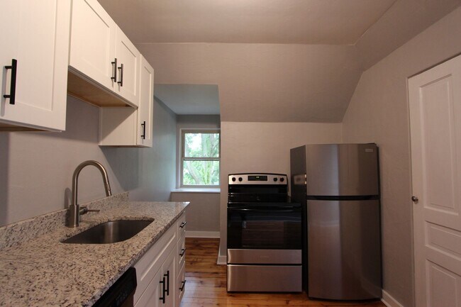 Photo - 6024 Jackson St Unit Flr. 3