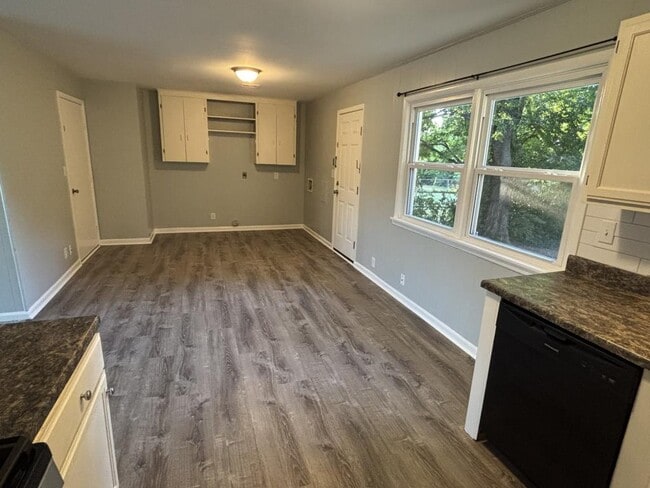 Photo - 2137 East 28th St N