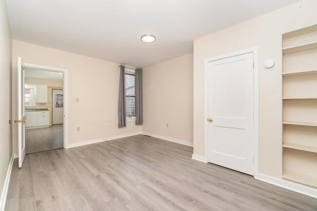 Photo - 602 W Louther St