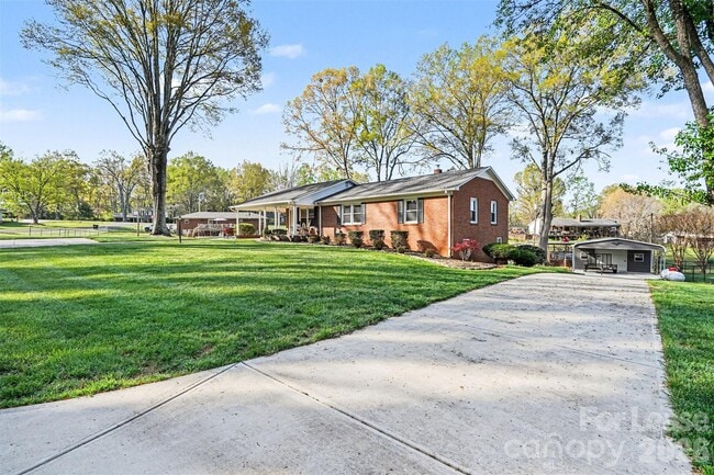 Photo - 113 Suncrest Rd