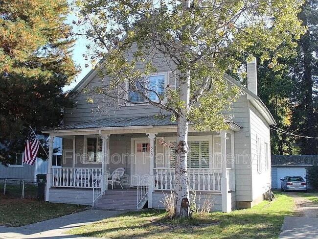 Building Photo - 528 E Reid Ave Rental