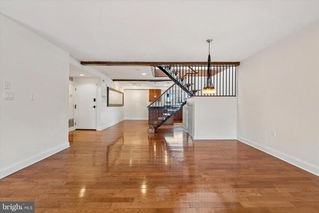 Photo - 1111 Mt Vernon St Unit 5