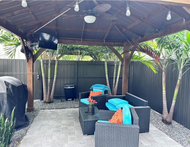 Photo - 3021 SW 27th Ln Unit 2