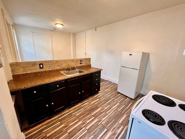 Photo - 703 E State St Unit 2b