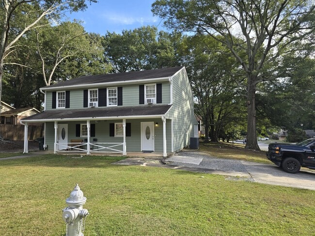 Building Photo - 775 Wilson Cir SW