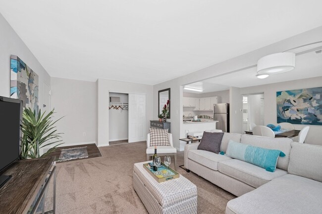 Photo - Hermitage Square